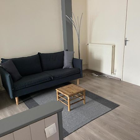 Ferienwohnung Chambre Simple Avec Wifi Châtellerault Exterior foto